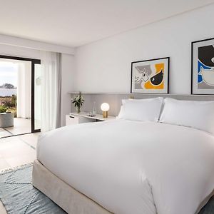 Superior Queen Room Garden View